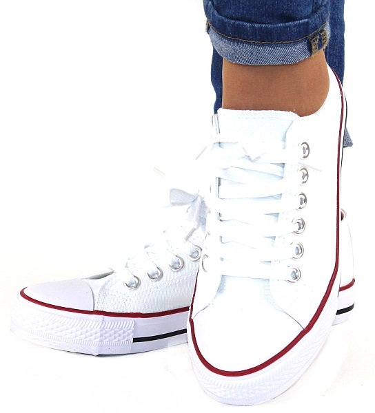 

Trampki Białe Tenisówki wygodne Modne Buty Slim