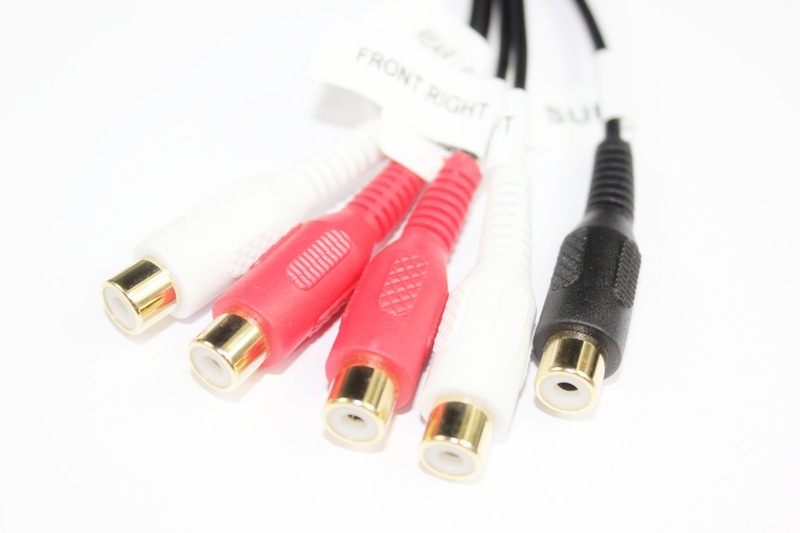 WYJŚCIE NA WZMACNIACZ BLAUPUNKT CINCH MINI ISO Kod producenta 21080