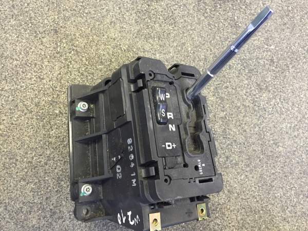WYBIERAK LEWAREK W210 LIFT A 2102670524 Gearbox type Automatic