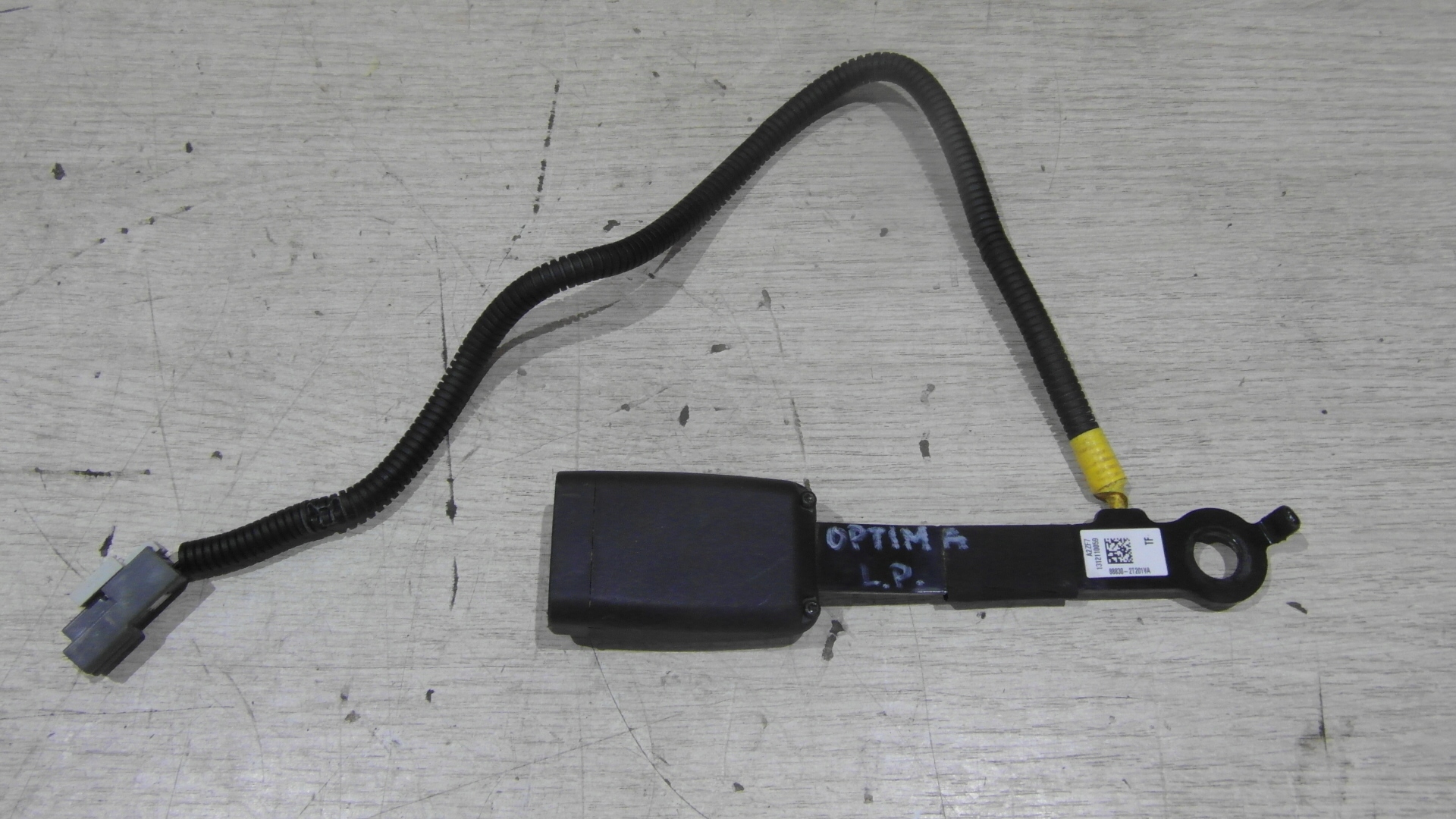 защелка ремень безопасности перед левый kia OPTIMA 15r