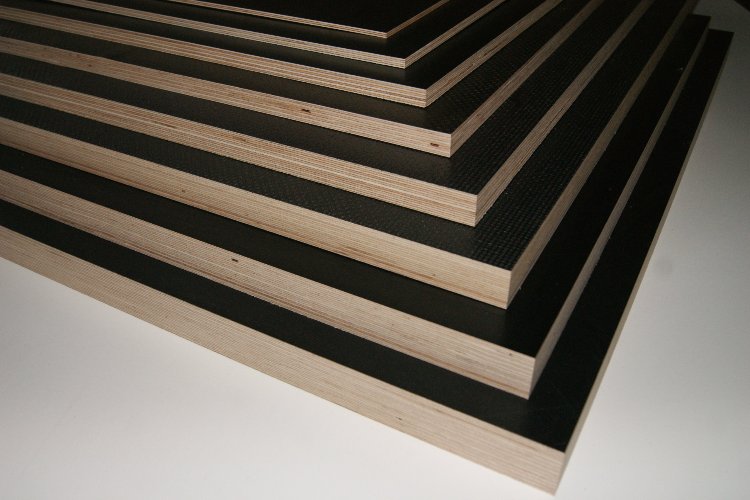 Sklejka WODOODPORNA SZALUNKOWA 12mm 150cm x 90cm Marka inny