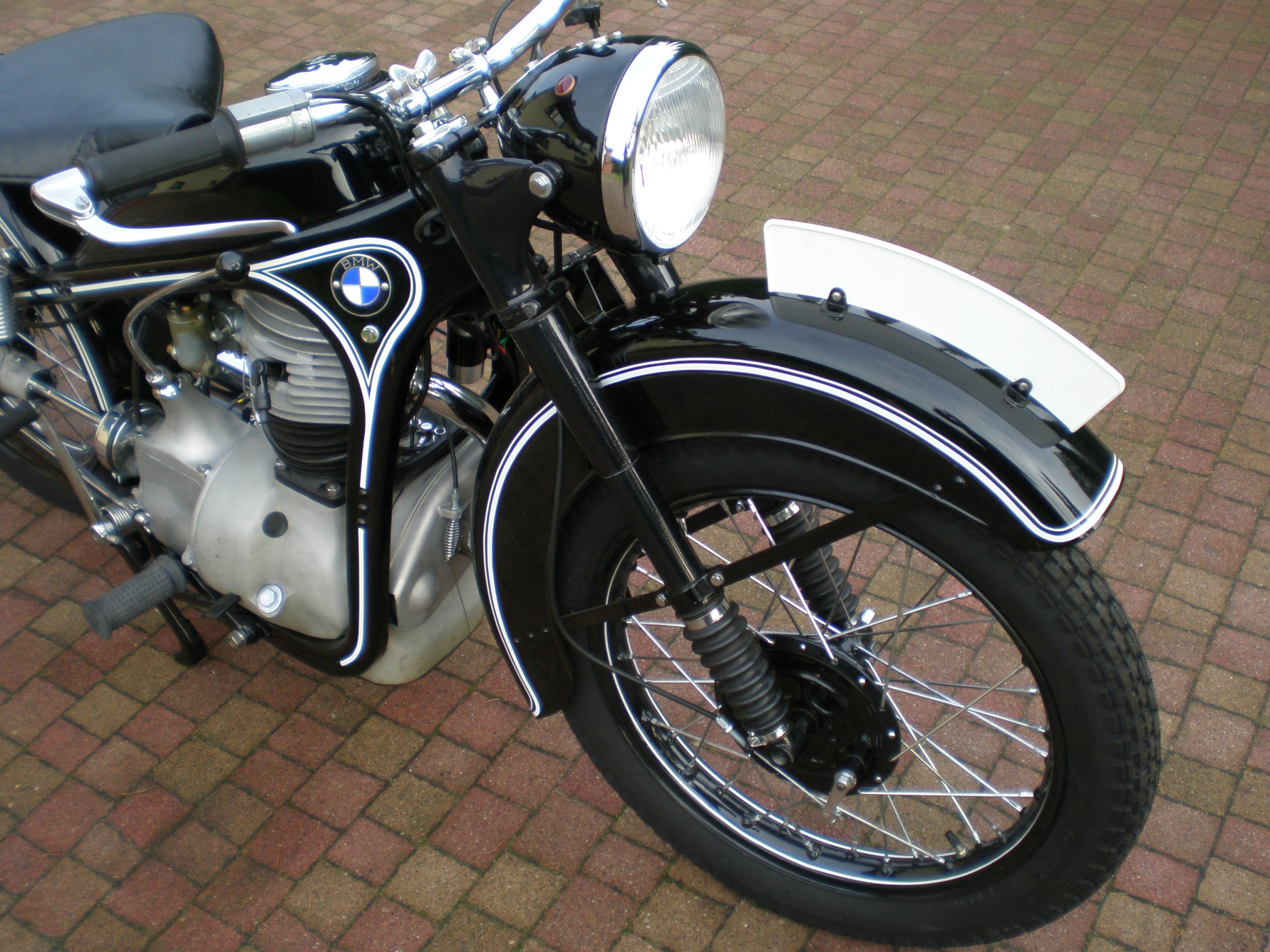 Характеристики bmw r35