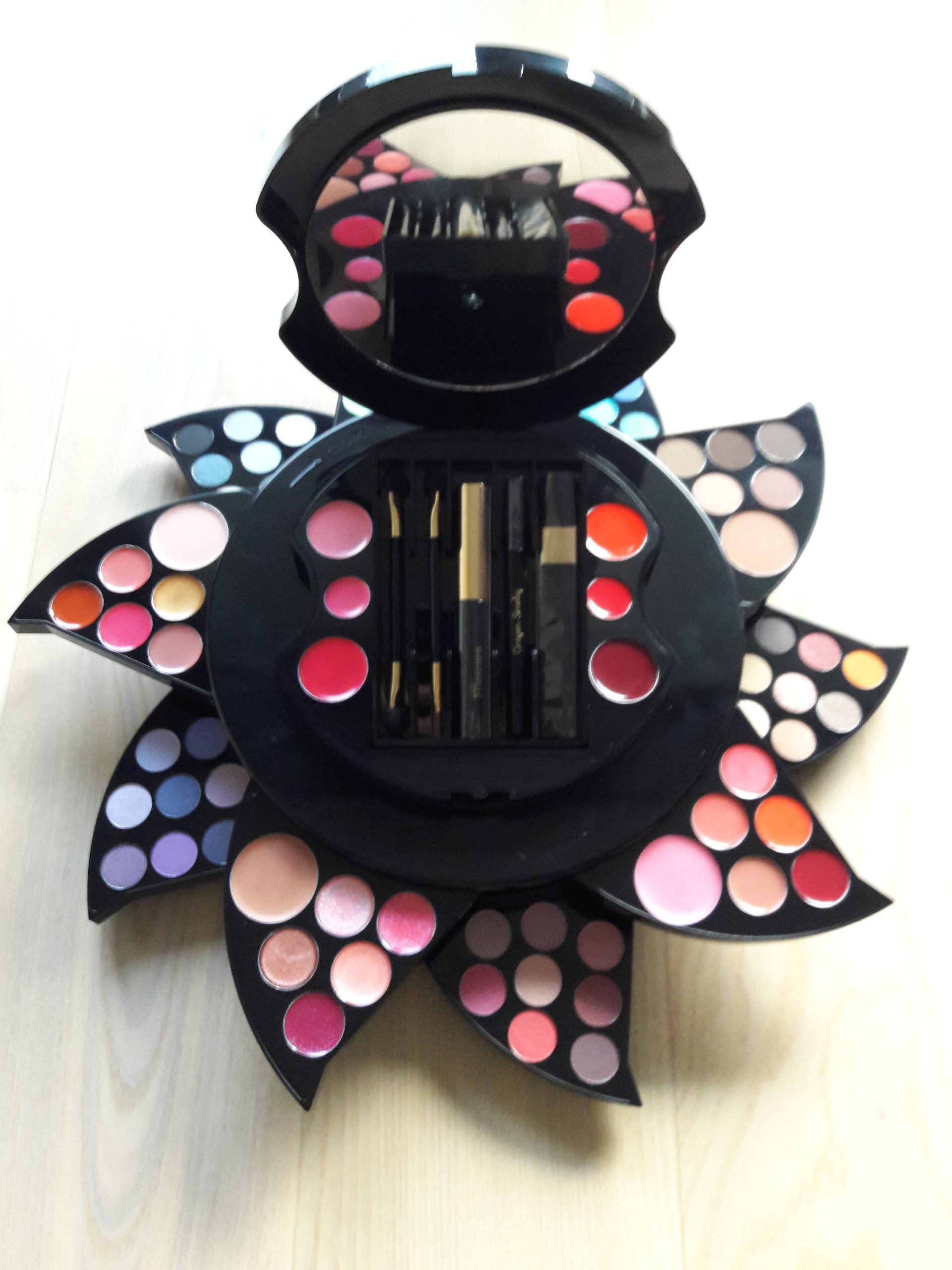 PALETA CIENI Rising Star DOUGLAS - 7243488630 - oficjalne archiwum allegro