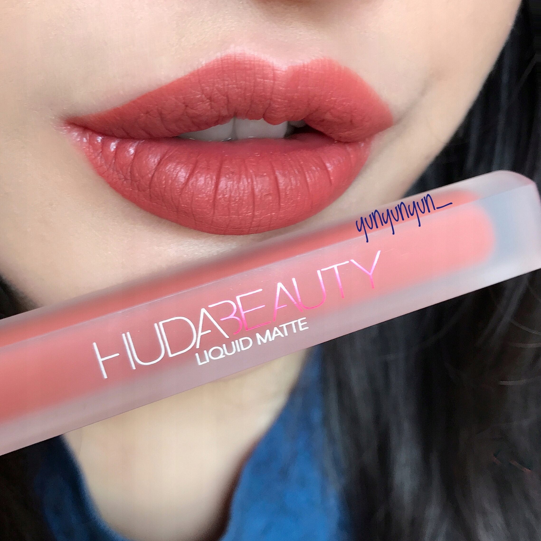 Huda Beauty liquid matte Icon 7557842599 oficjalne archiwum allegro