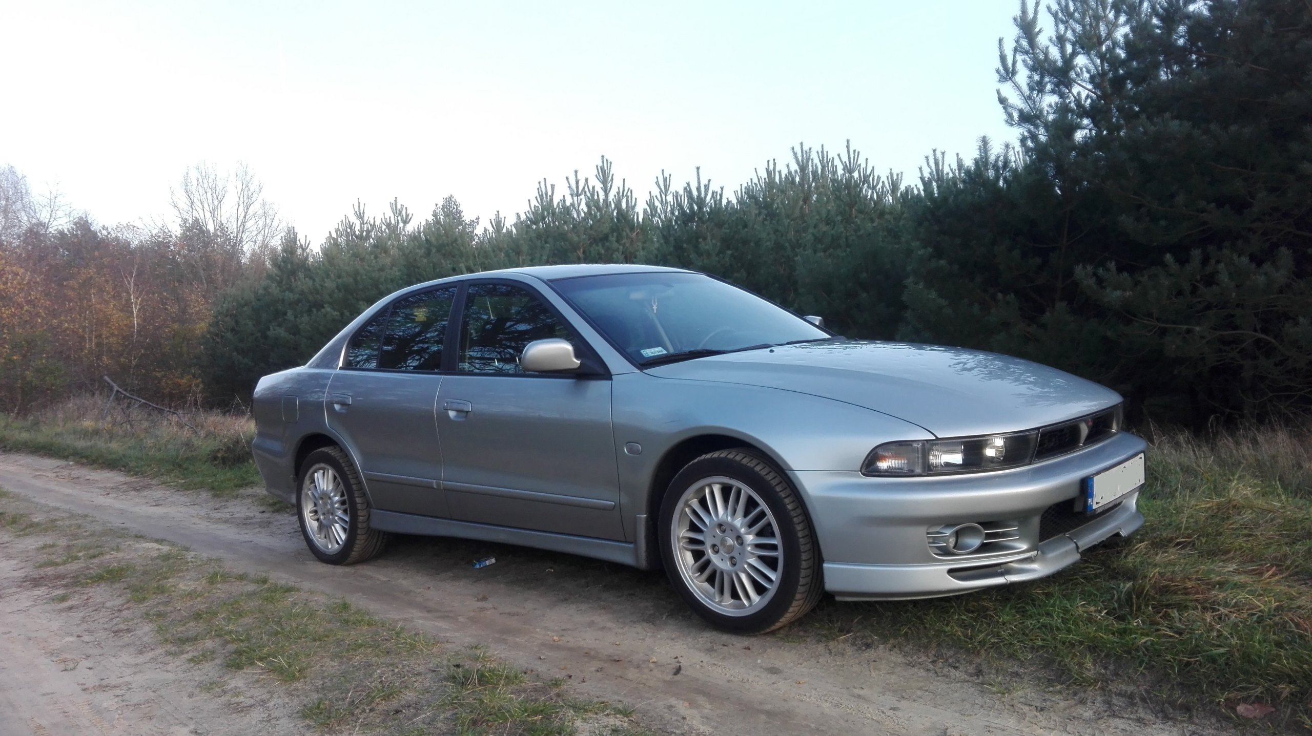 Mitsubishi galant 2