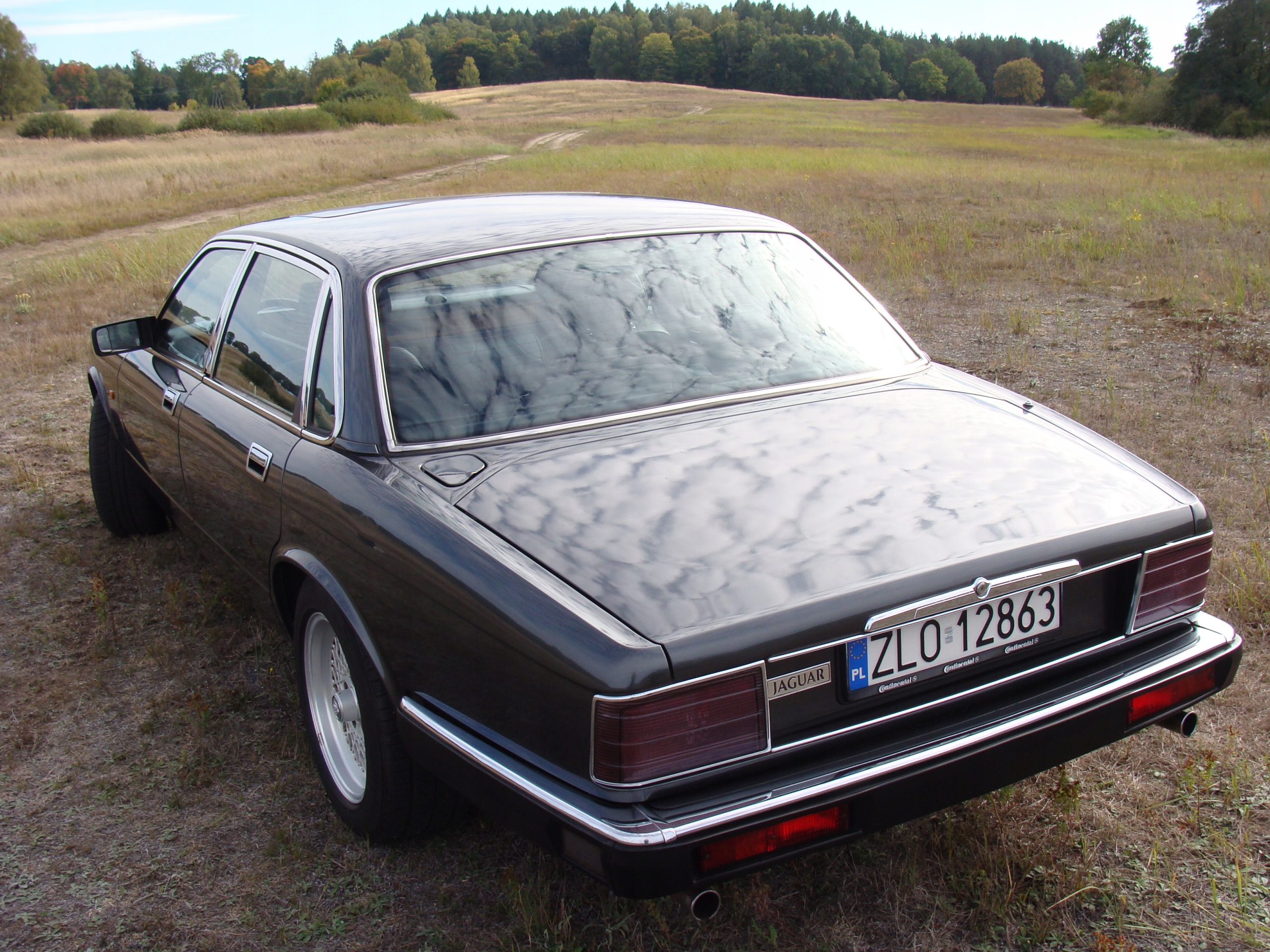Jaguar XJ40 Sovereign 4.0 1994r. 7603605641 oficjalne archiwum allegro