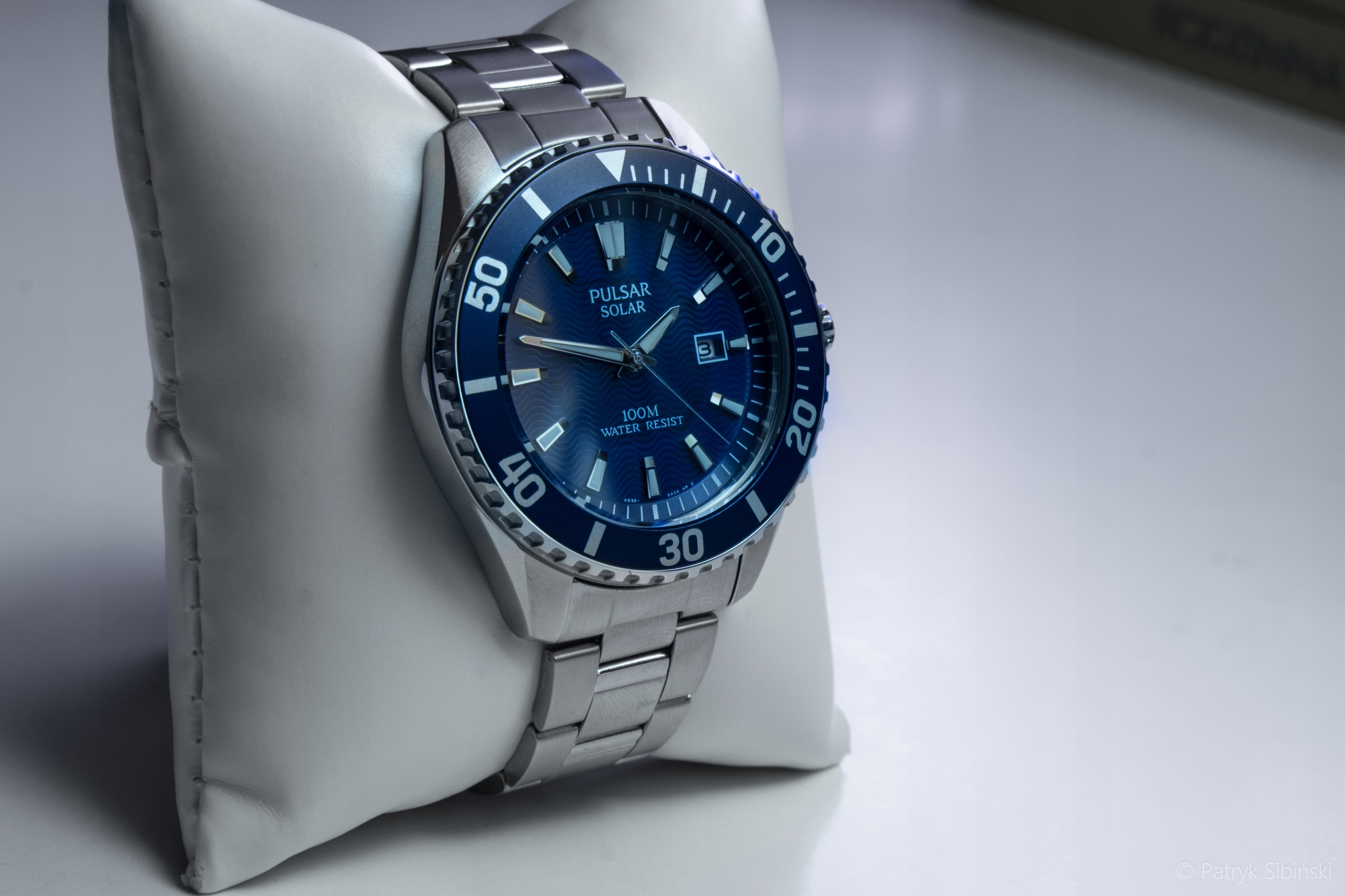 pulsar solar diver
