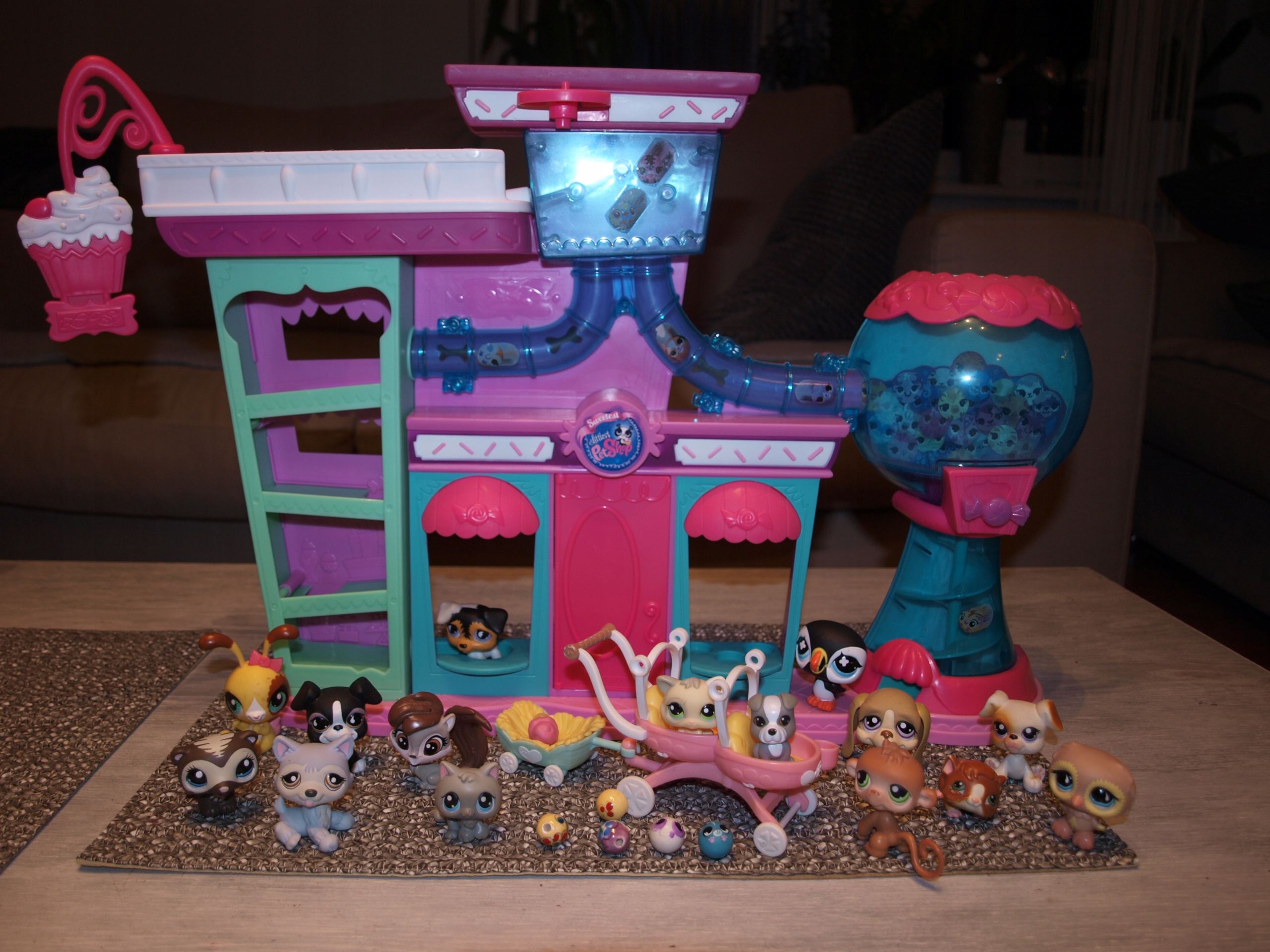 Zestaw Zabawek Ponypet Shoptruskawkowe Ciastko Zestaw Zabawek Ponypet Shoptruskawkowe Ciastko