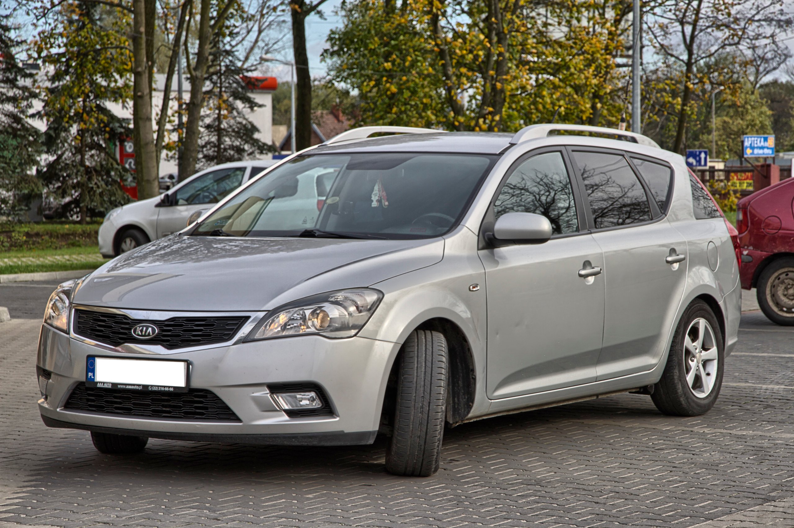 Kia Ceed 2011 kombi 1.6 DOHC benzyna + LPG 126km