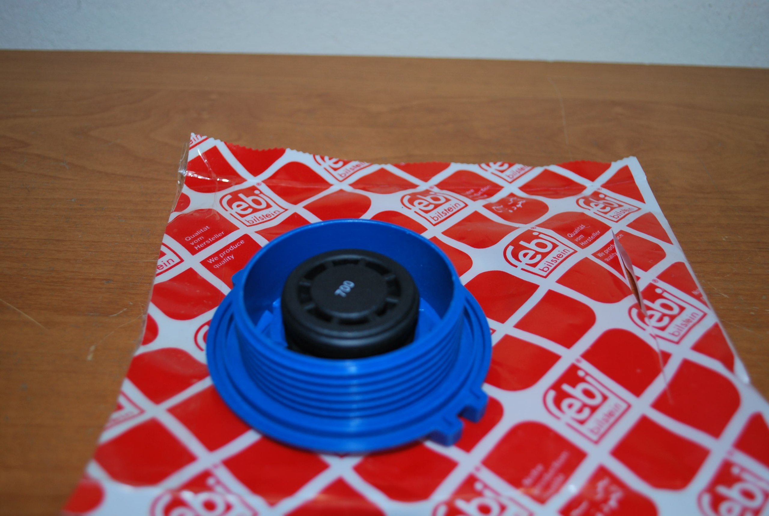 KOREK ZBIORNICZKA PASSAT B6 CC GOLF V VI 1.4 1.6 Producent części Febi Bilstein