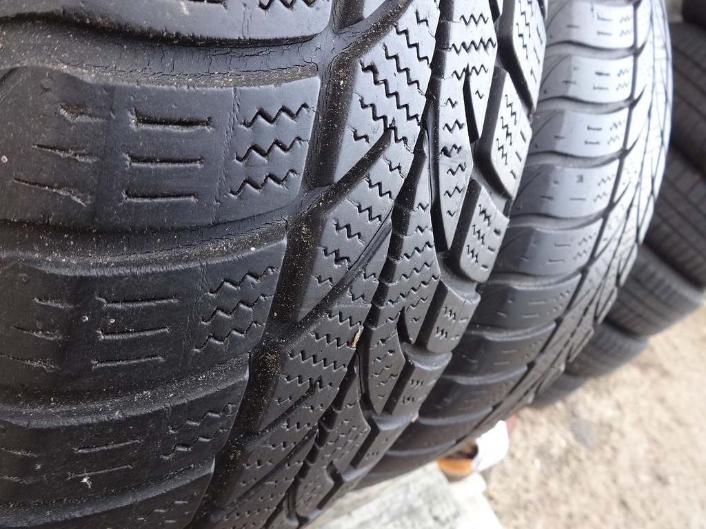 OPONY CAŁOROCZNE MAXXIS 195/60R15 195 60 15 5,5mm! - 6909137142 ...