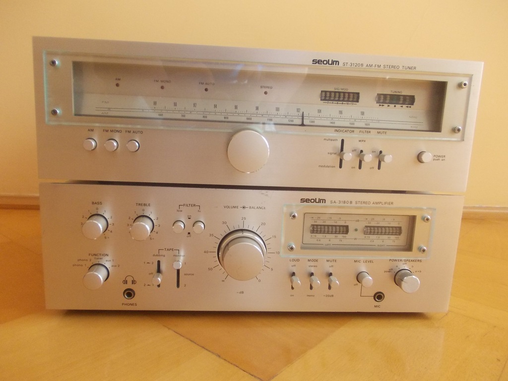 Wzmacniacz  Seoum SA 3180 B + Tuner  Seoum ST 3120