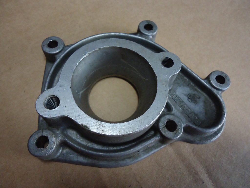 POKRYWA POMPY WODY FIAT 126 BIS - 7554543 - NOWA
