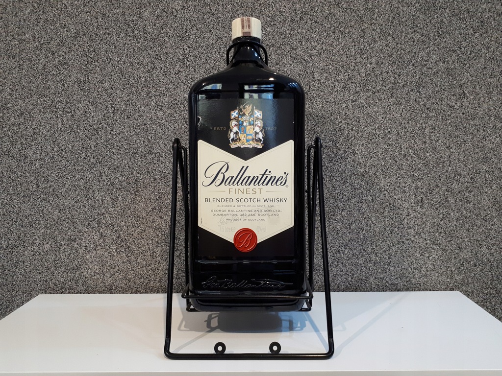 OGROMNA BUTELKA PO WHISKY BALLANTINES 4,5L STOJAK