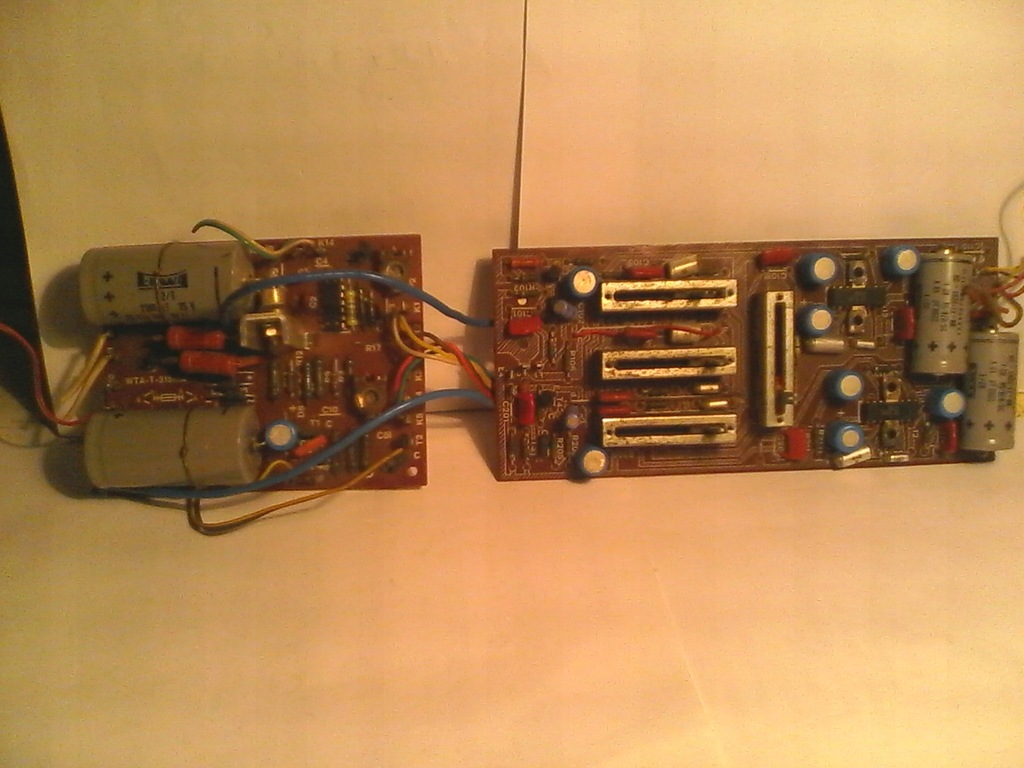 Wzmacniacz - m.cz. Stereo