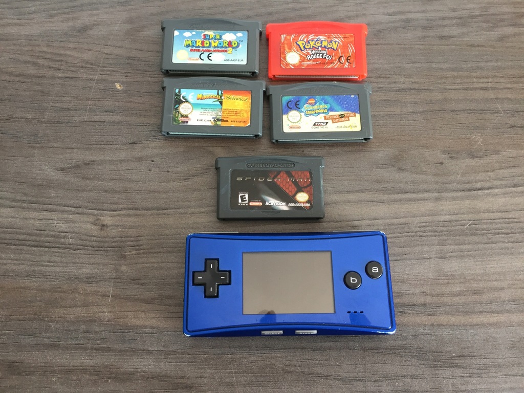 NINTENDO GAMEBOY MICRO + 5 GIER