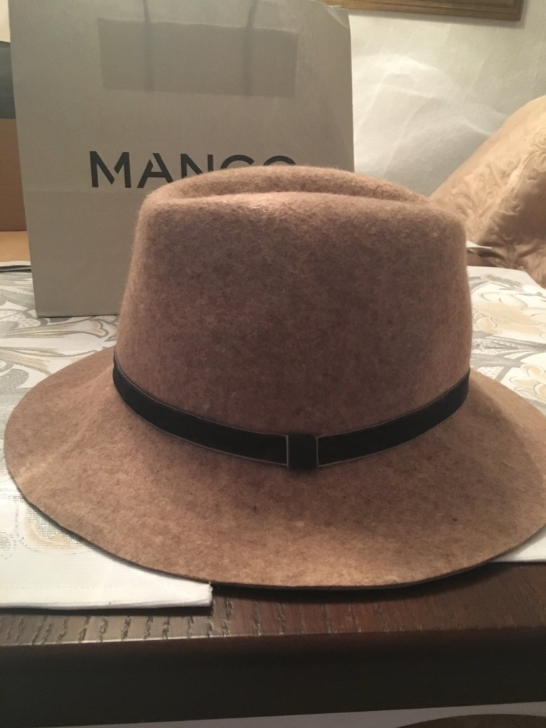 MANGO. beżowy kapelusz wełna 