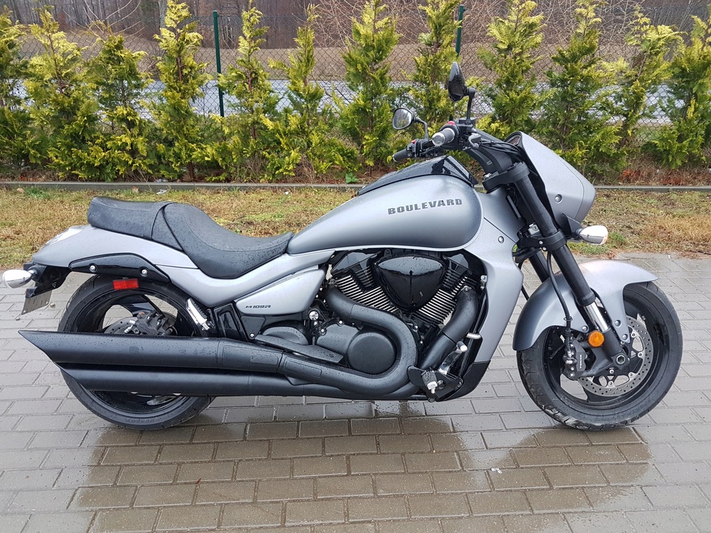 Suzuki vzr store 1800 r