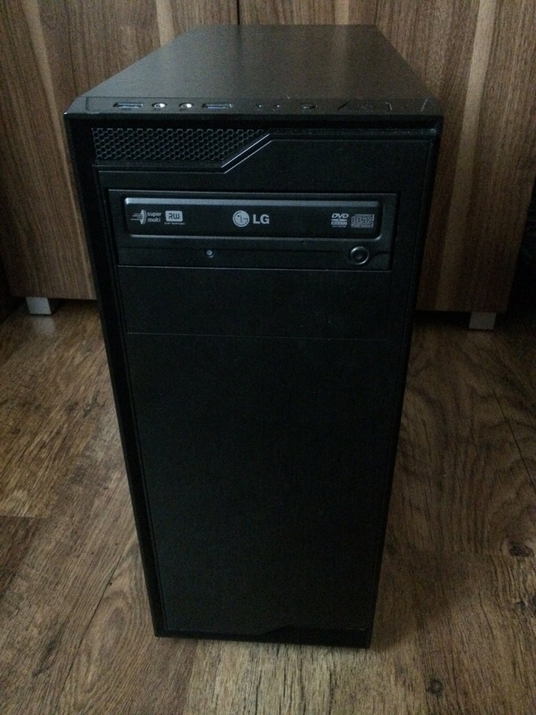 Komputer QuadCore 9300