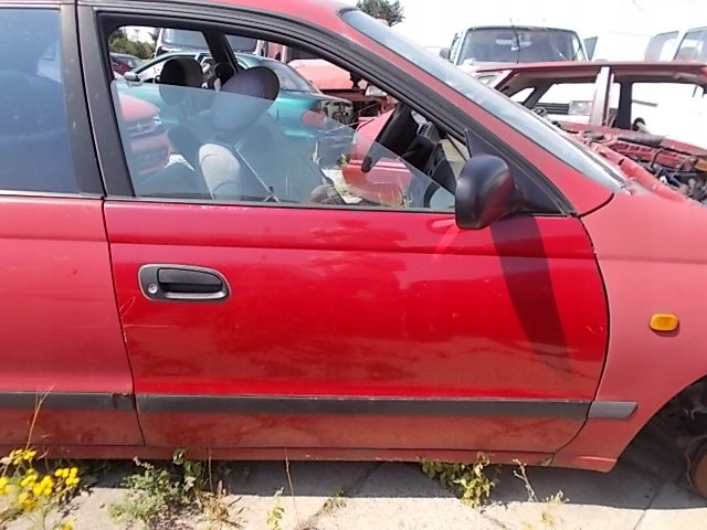 TOYOTA CARINA E DRZWI PRZÓD R DEMONTAŻ 8G2 , 3J6