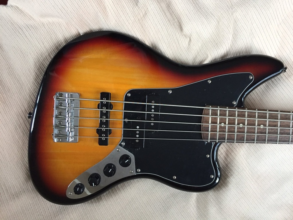 FENDER SQUIER VINTAGE MODIFIED JAGUAR BASS V 3TS - 7140376673 - oficjalne  archiwum Allegro