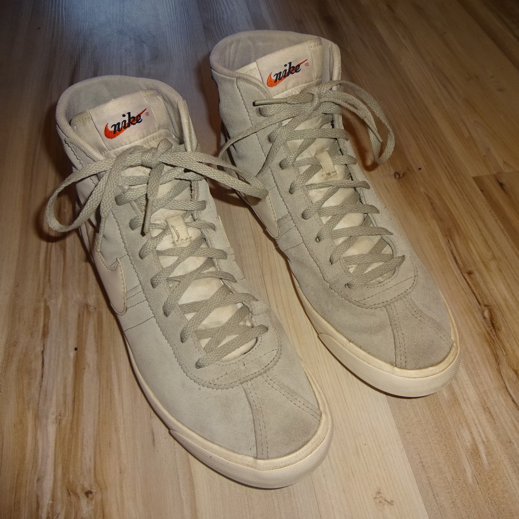 NIKE wysokie,  męskie 40,5 , szare, zamsz