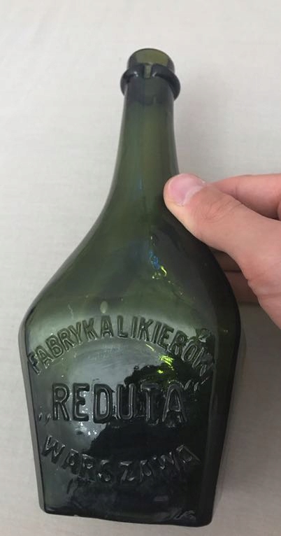 Fabryka Likierow Reduta Warszawa - butelka wodka