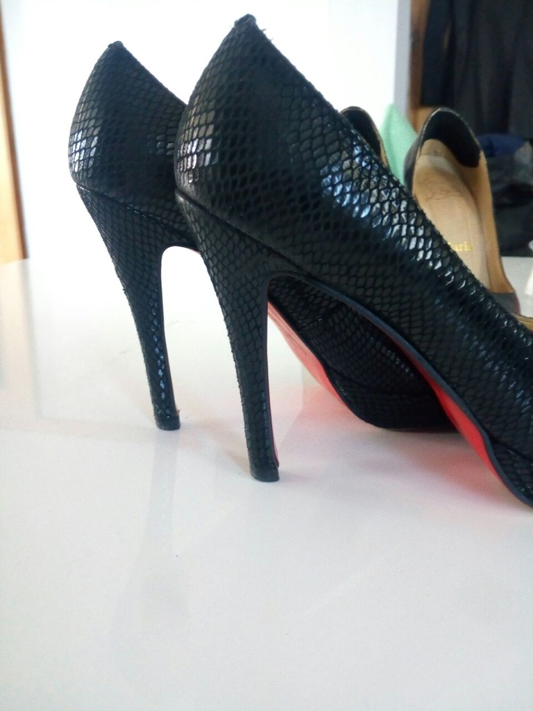 Christian Louboutin buty skóra węża Sylwester