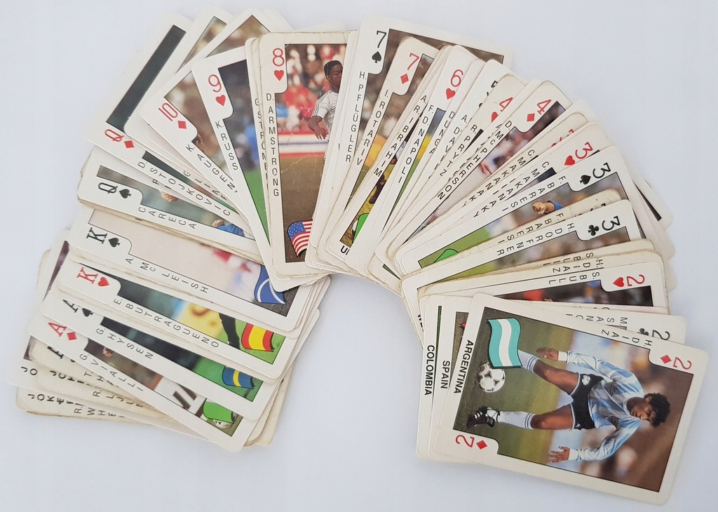 Karty FOOTBALL z lat 90-tych sztuk w super stanie