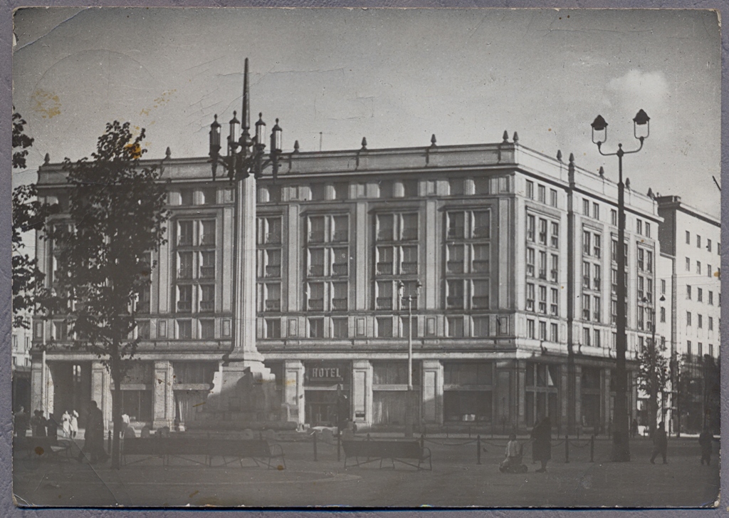 Warszawa 1959r. Plac Konstytucji MDM Hotel j272