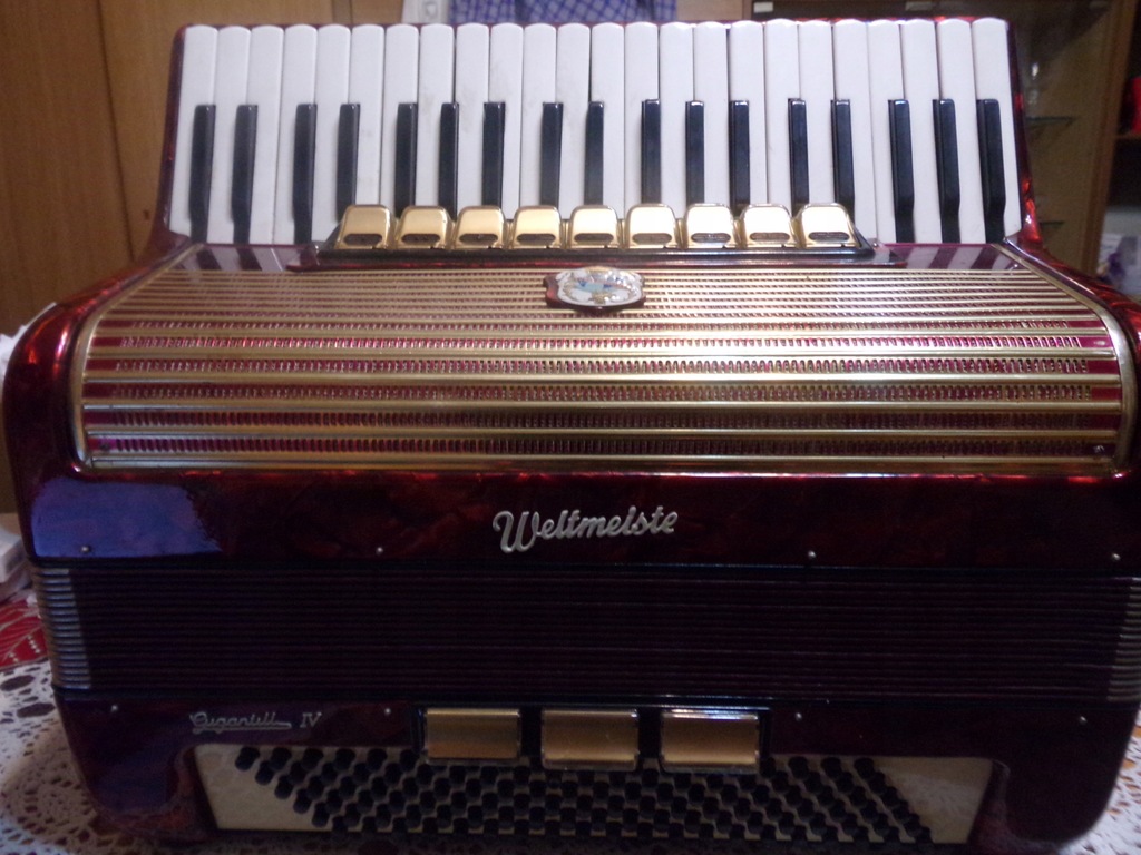 AKORDEON WELTMEISTER 120 b 3 ch