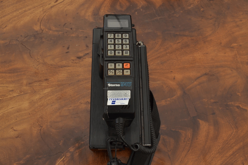 STORNO 940 telefon komórkowy zabytek
