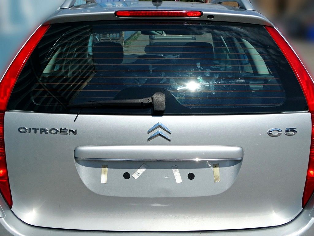 KLAPA TYLNA Z SZYBĄ CITROEN C5 01-08 r. KOMBI EZRC