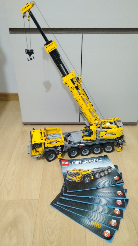 Lego Technic 42009 Mobile crane MK II