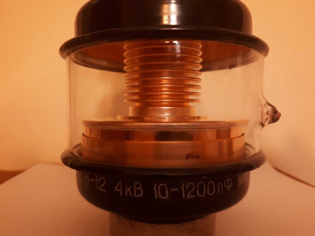 Płaski Kondensator Próżniowy Jest Podłączony Do źródła O Napięciu U Kondensator próżniowy zmienny 10-1200pf 4kV - 7166940244 - oficjalne