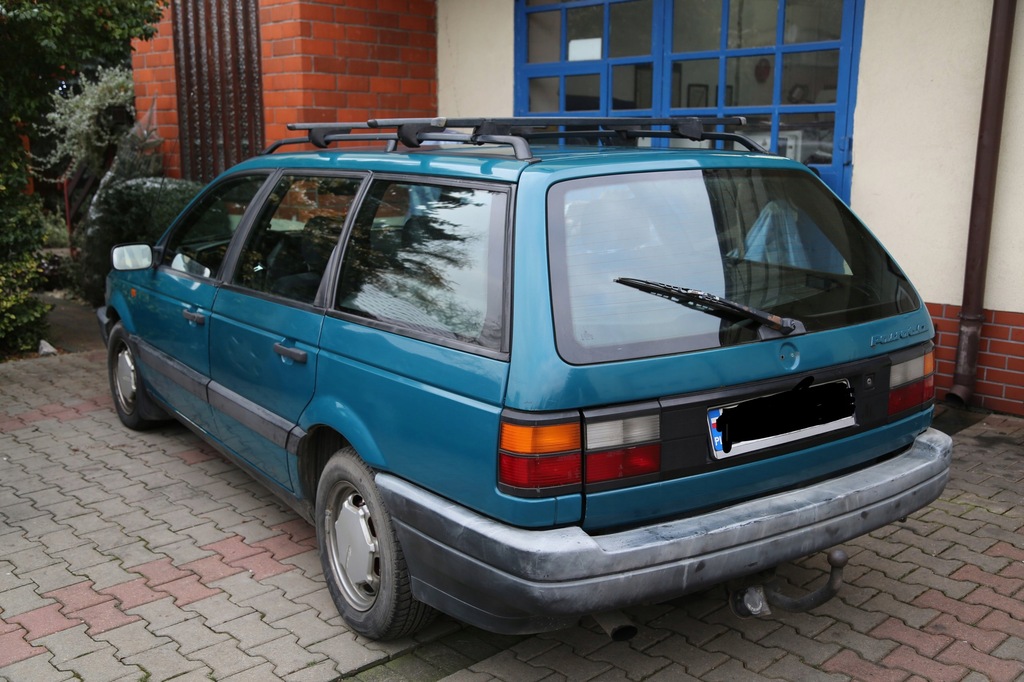 Volkswagen PASSAT combi 1.9 TD rok prod. 1993 7412023123