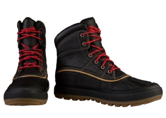 Buty zimowe Nike Woodside II M40675 r. 41