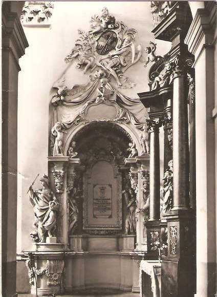 LESZNO -- FARA -- NAGROBEK LESZCZYŃSKIEGO -- 1968