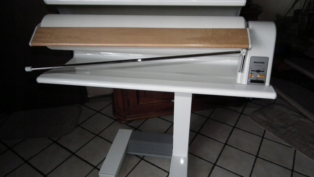 MAGIEL ELEKTRYCZNY PRASOWALNICA Matura B 866D PARA