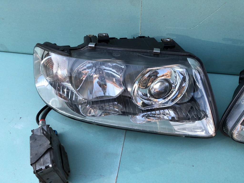 LAMPY AUDI A3 S3 8L LIFT XENON KSENON HELLA 7213411020 oficjalne