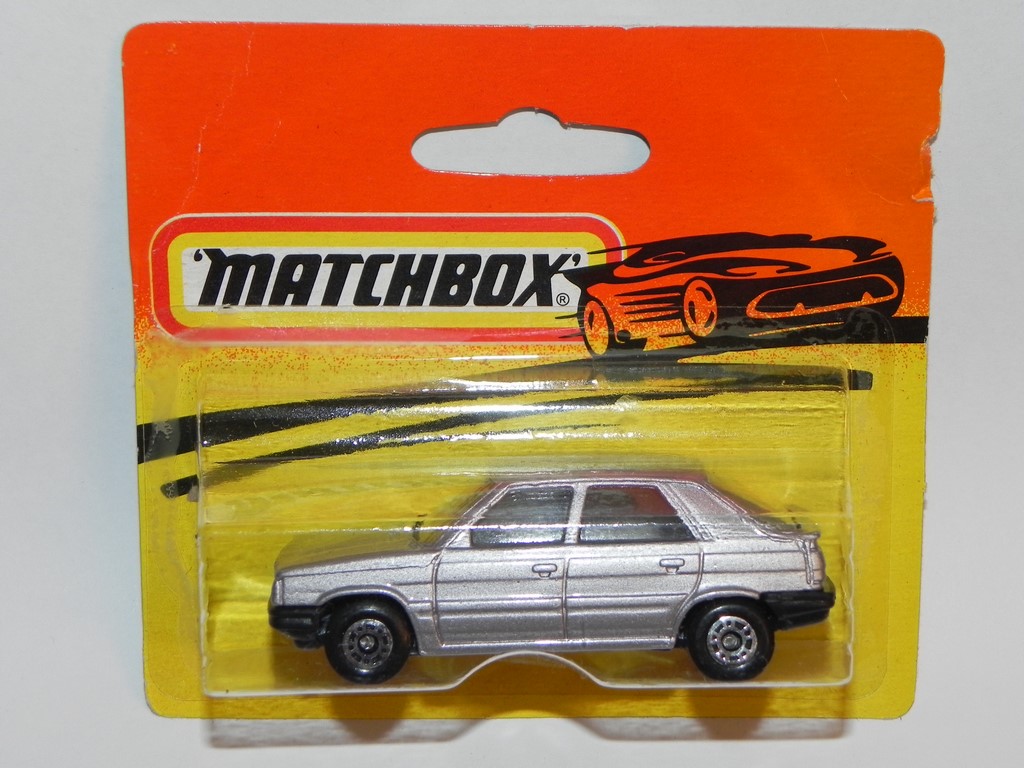 MATCHBOX - RENAULT 11 - MADE IN BULGARIA