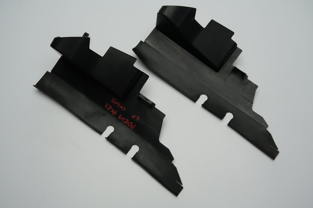 FOCUS MK2 - KIEROWNICA POWIETRZA LEWA 3M51-8311-BE