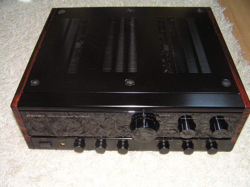 Sansui AU-alpha 907DR