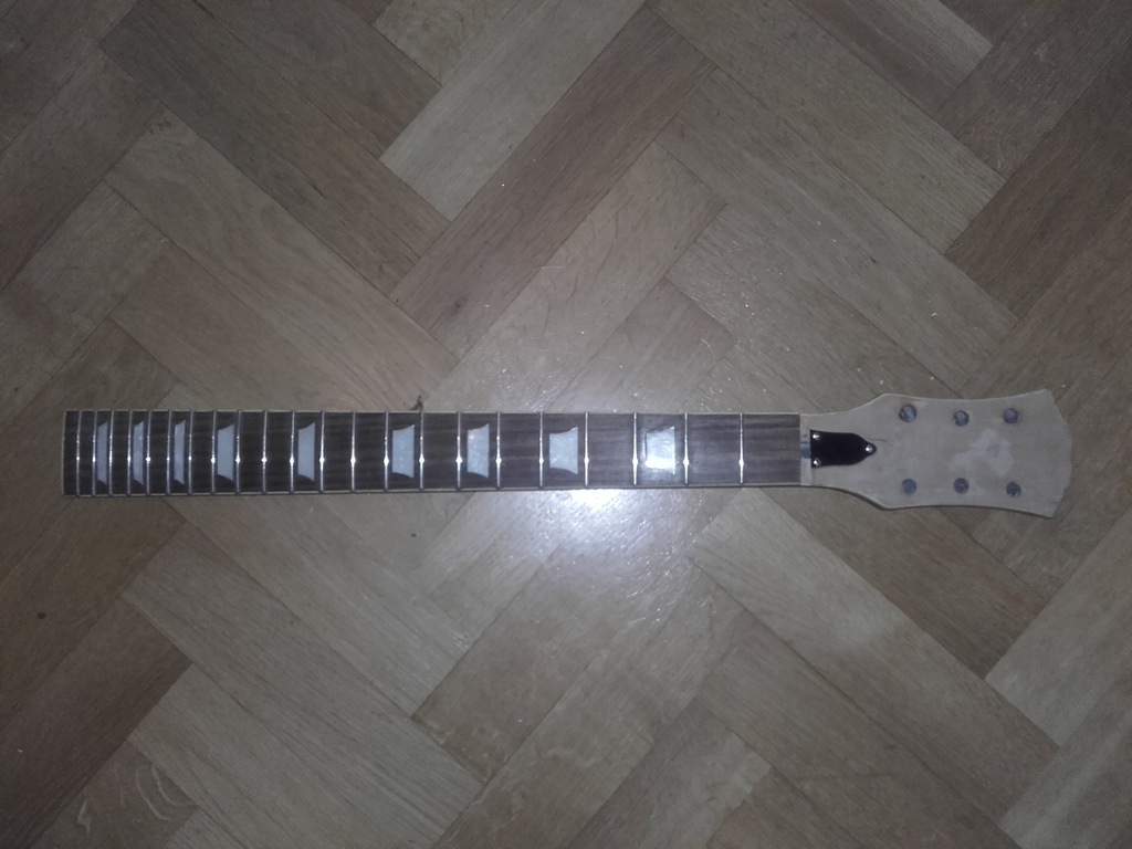 Gryf typu Gibson Les Paul SG