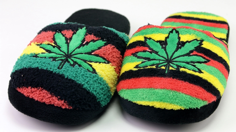 Pantofle Kapcie Reggae Liść Konopii Marihuana