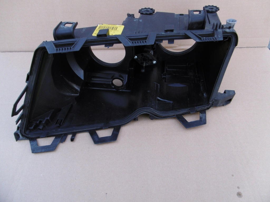 Korpus obudowa lampy XENON BMW E46 01-05 SEDAN L