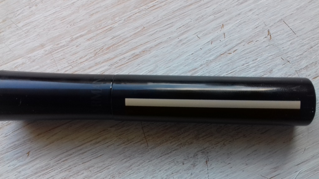 Korektor Giorgio Armani high precision retouch 3