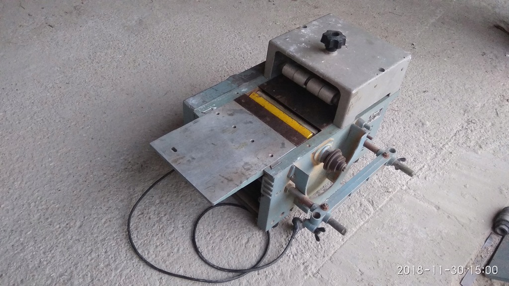 Heblarka - strugarka - pilarka krajzega Dauer 900W