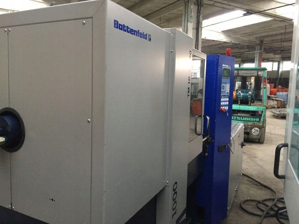 Wtryskarka BATTENFELD TM 1000/350, 100 ton, 2002r