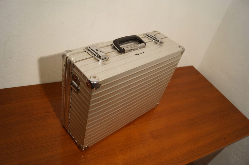 RIMOWA CASE WALIZKA ALU Z KAMERĄ GRAETZ TMC 4865
